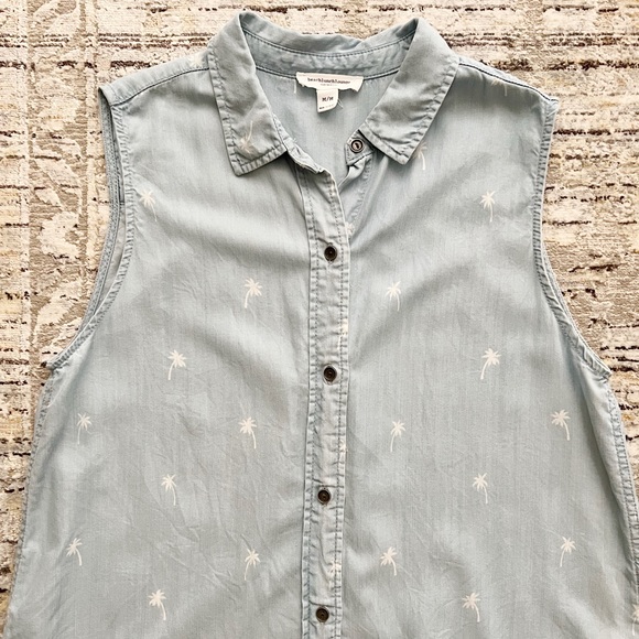 beachlunchlounge sleeveless button down - Picture 2 of 9